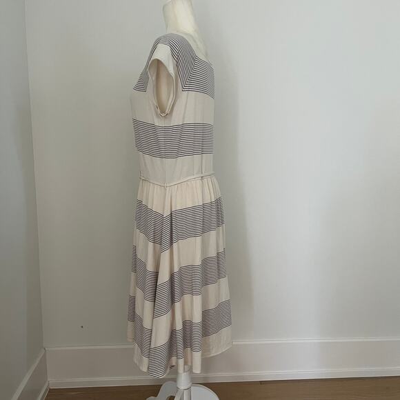 Garnet Hill Striped Short Sleeve Dress Cream Gray Stripe sz 16 - Picture 3 of 7